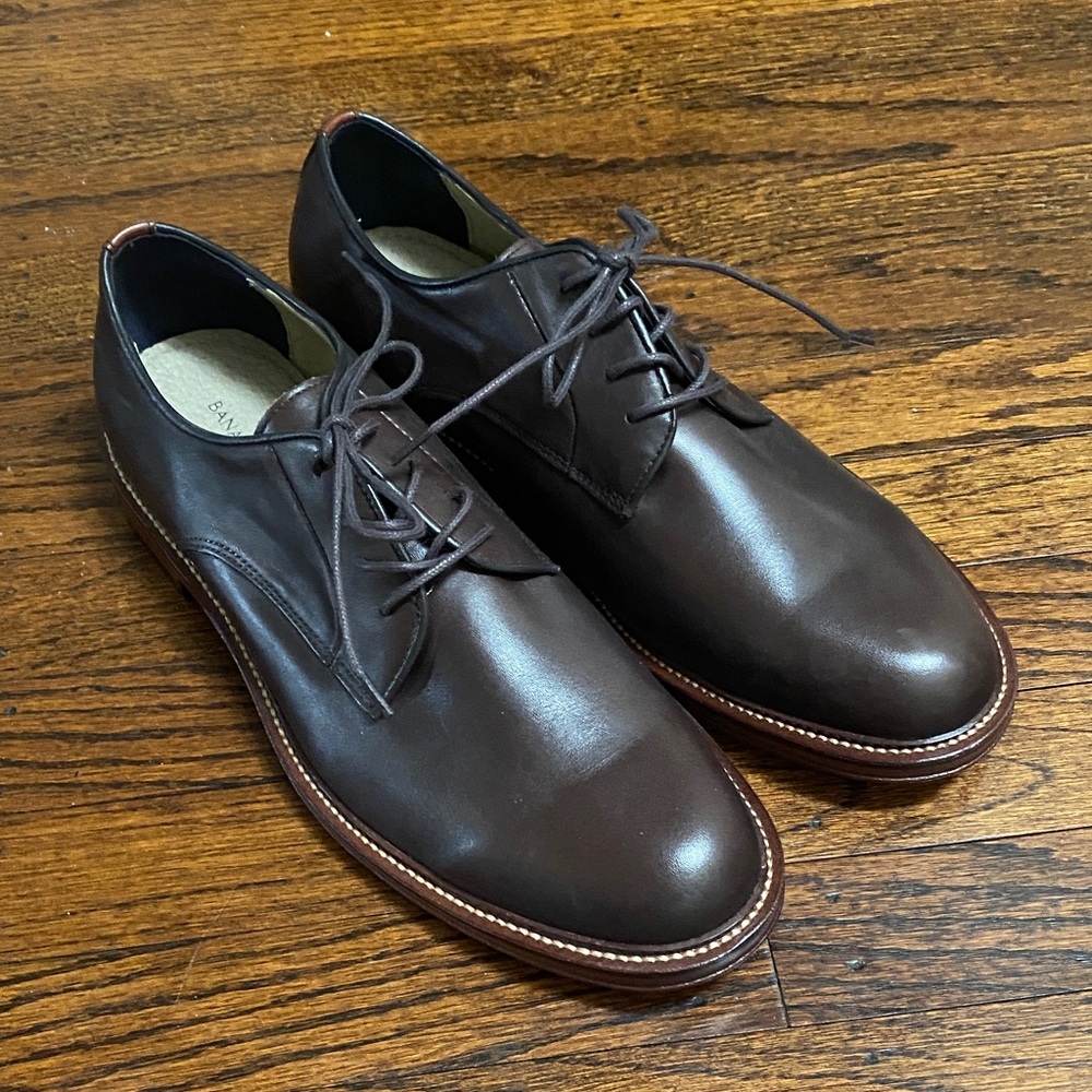 NWOT Banana Republic Dark Brown Leather Oxfords Sz 9